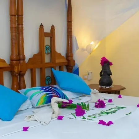 Tembo Beach Cottage Malindi Exterior photo